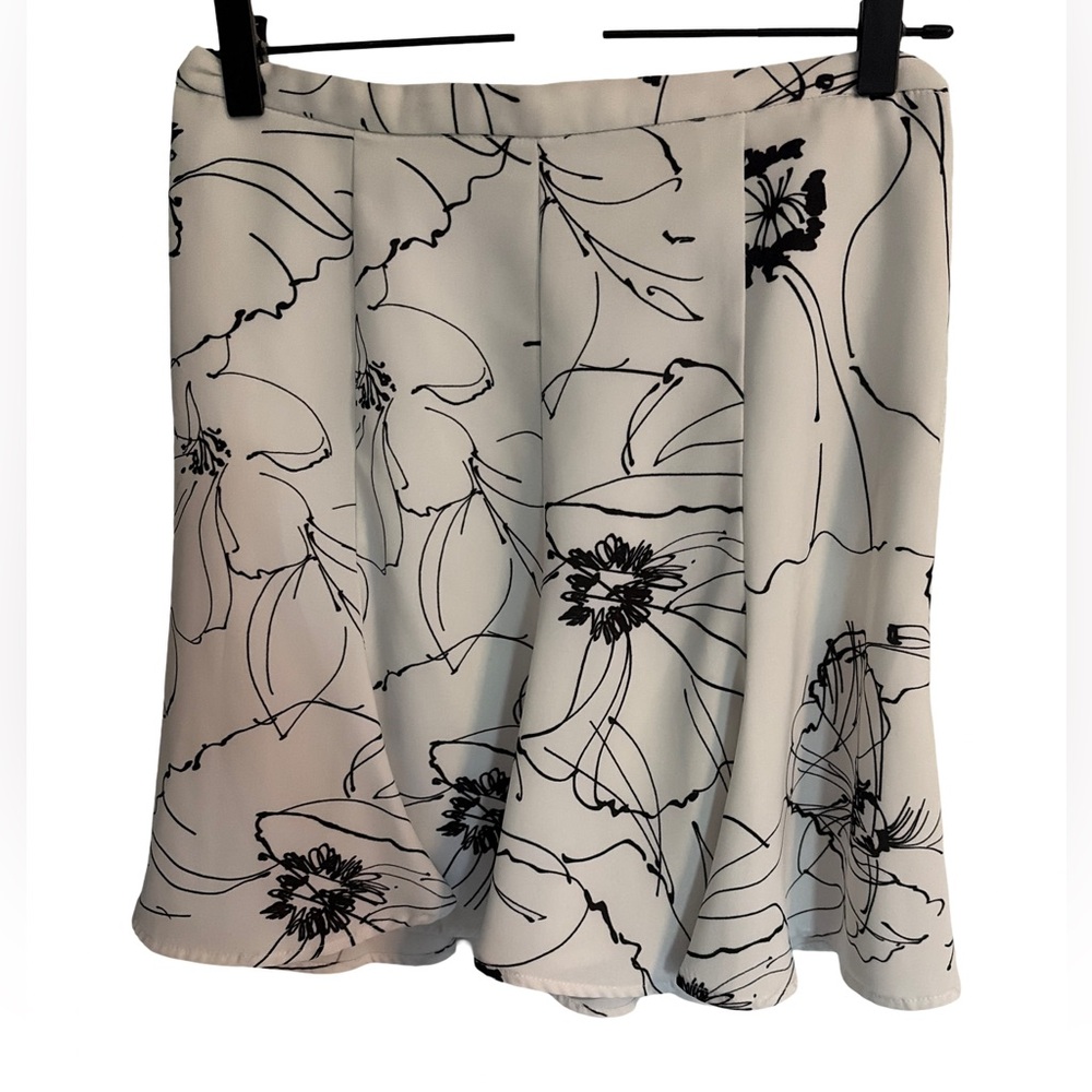 Keepsake Mini Skirt in White and Black